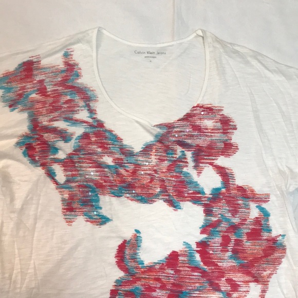 Last Chance!! NWOT Calvin Klein Jeans oversized t-shirts - Picture 3 of 7
